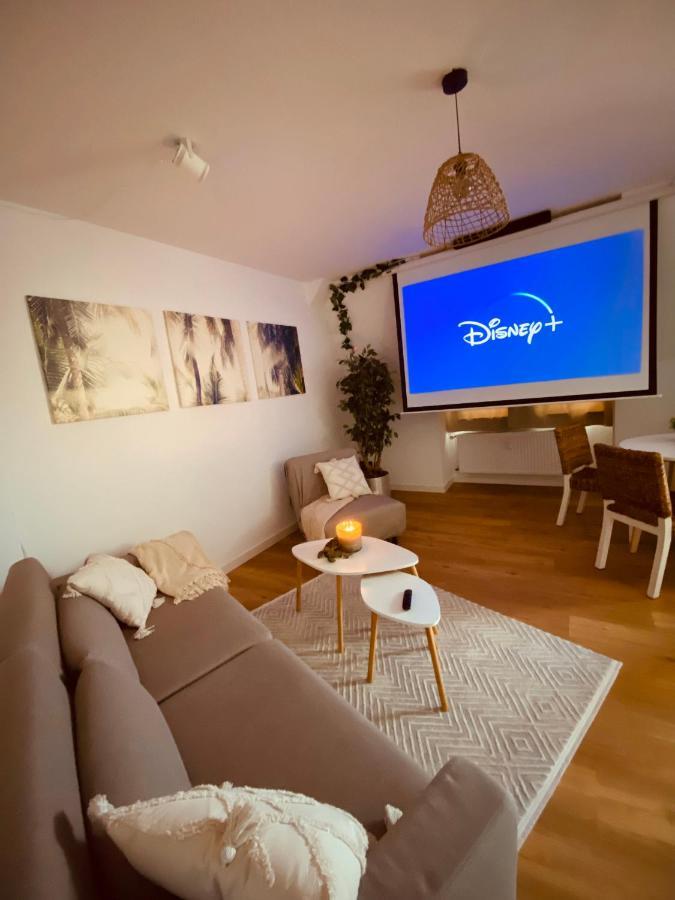 Home Cinema - Balcony - Wi-Fi & Streams 마그데부르크 외부 사진